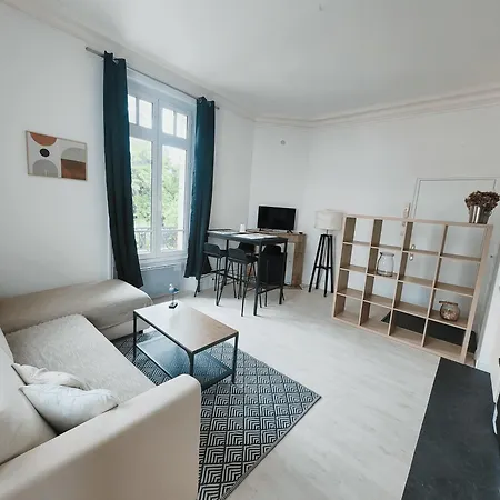 Lumineux En Centre-ville Avec Parking Lejlighed *